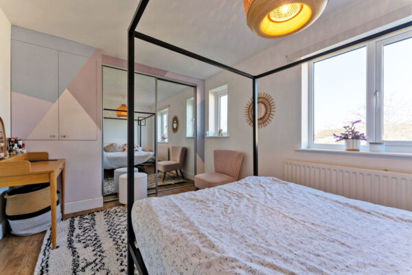 Muirfield, Great Denham, Bedford, Bedfordshire, MK40 4FB