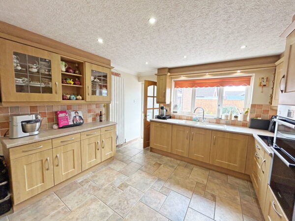 Flamborough Close, Skegness, Lincolnshire, PE25 1HR