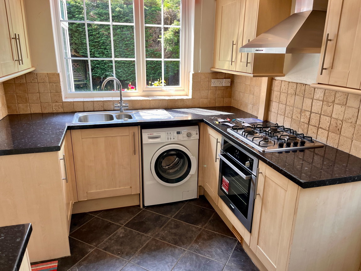 Highgate Avenue, Birstall, Leicester, LE4 3JJ