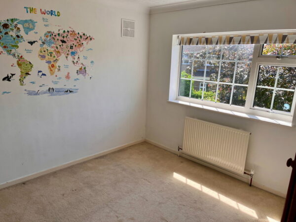 Highgate Avenue, Birstall, Leicester, LE4 3JJ