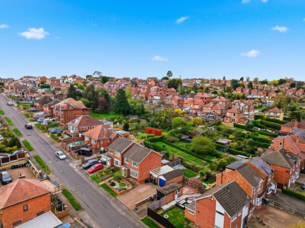 Bakewell Avenue, Carlton, Nottingham, Nottinghamshire, NG4 3NY