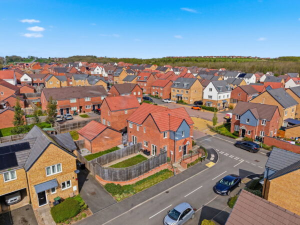 Ashmore Close, Gedling, Nottingham, NG4 4LT