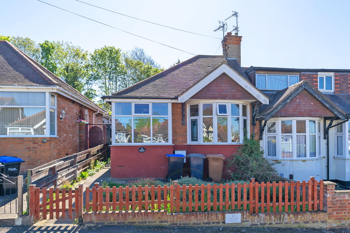 Ruskin Road, Kingsthorpe, Northampton, NN2 7TA