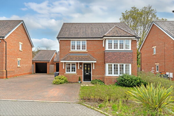 Lacewing Drive, Biddenham, Bedford, Bedfordshire, MK40 4UP