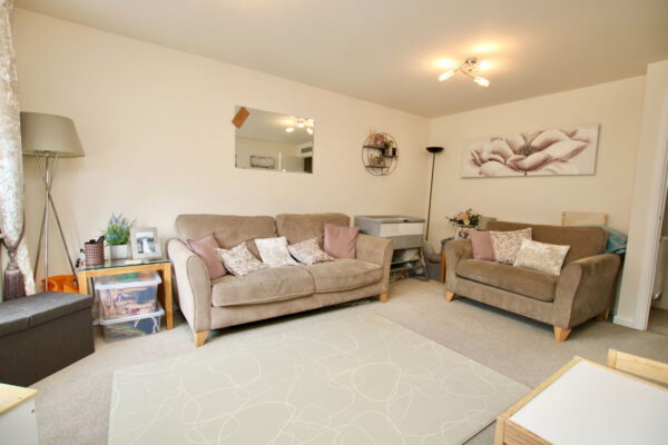 Princess Boulevard, Nottingham, NG8 6HE