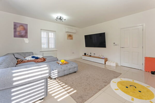 Coningsbury Lane, Shortstown, Bedford, MK42 0PW