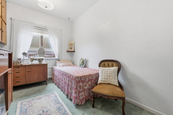 Douglas Avenue, Carlton, Nottingham, Nottinghamshire, NG4 1AJ