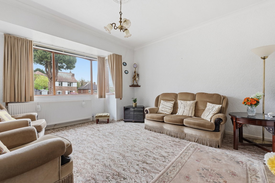 Douglas Avenue, Carlton, Nottingham, Nottinghamshire, NG4 1AJ