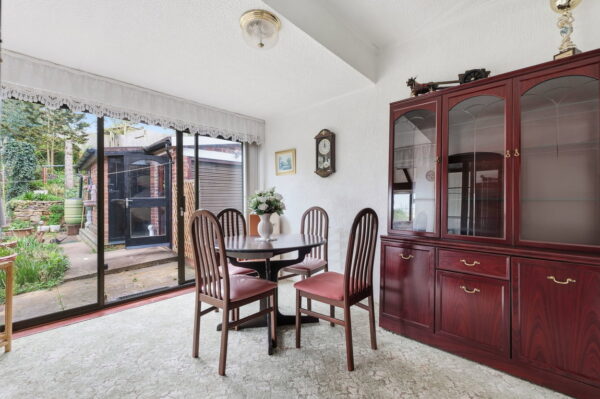 Douglas Avenue, Carlton, Nottingham, Nottinghamshire, NG4 1AJ