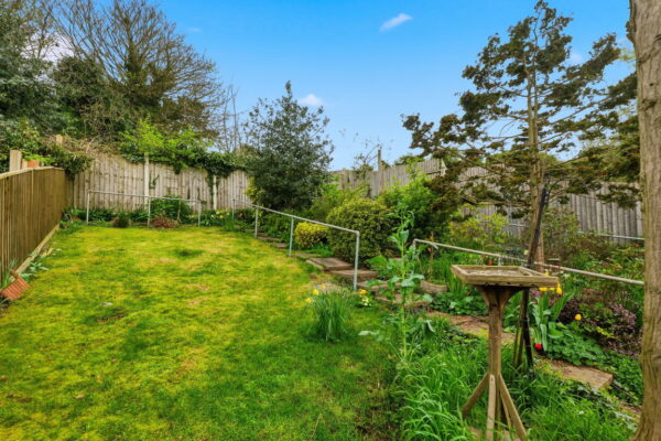 Douglas Avenue, Carlton, Nottingham, Nottinghamshire, NG4 1AJ