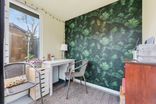 Bakewell Avenue, Carlton, Nottingham, Nottinghamshire, NG4 3NY