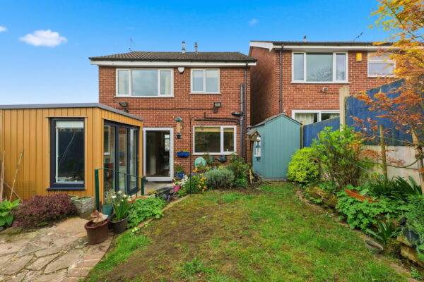 Bakewell Avenue, Carlton, Nottingham, Nottinghamshire, NG4 3NY