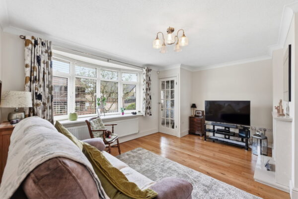 Bakewell Avenue, Carlton, Nottingham, Nottinghamshire, NG4 3NY