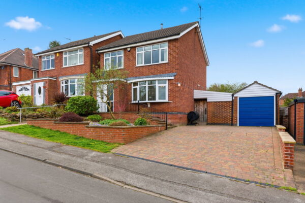 Bakewell Avenue, Carlton, Nottingham, Nottinghamshire, NG4 3NY