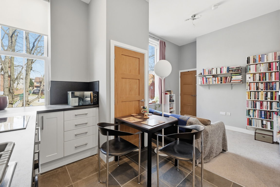 Vivian Avenue, Sherwood Rise, Nottingham, NG5 1AF