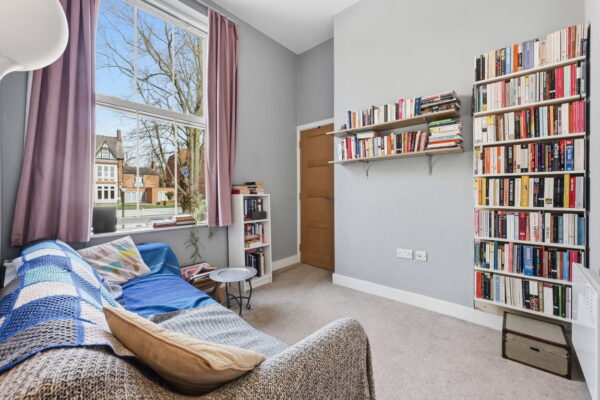 Vivian Avenue, Sherwood Rise, Nottingham, NG5 1AF