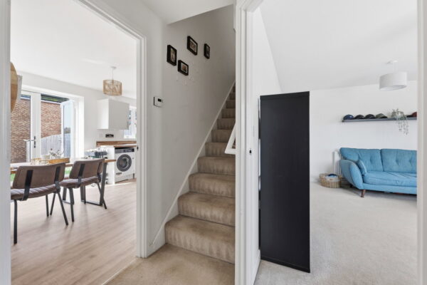 Ashmore Close, Gedling, Nottingham, NG4 4LT