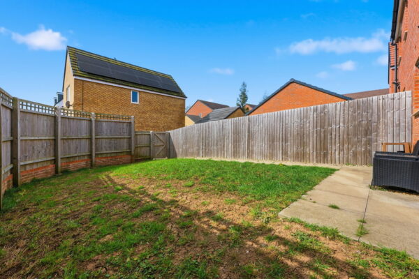 Ashmore Close, Gedling, Nottingham, NG4 4LT