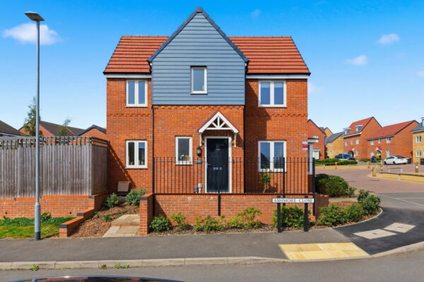 Ashmore Close, Gedling, Nottingham, NG4 4LT