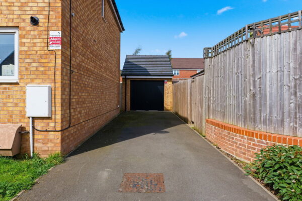 Ashmore Close, Gedling, Nottingham, NG4 4LT