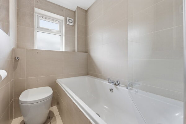 Campbell Grove, Nottingham, Nottinghamshire, NG3 1HA