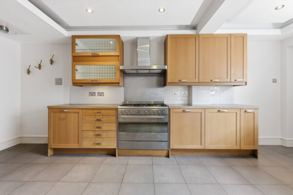 Campbell Grove, Nottingham, Nottinghamshire, NG3 1HA