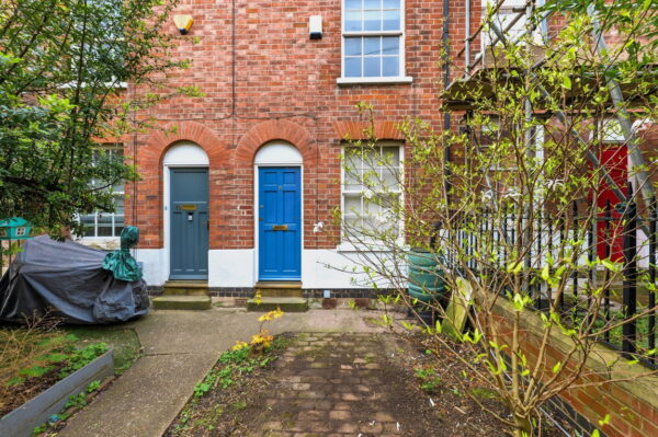 Campbell Grove, Nottingham, Nottinghamshire, NG3 1HA