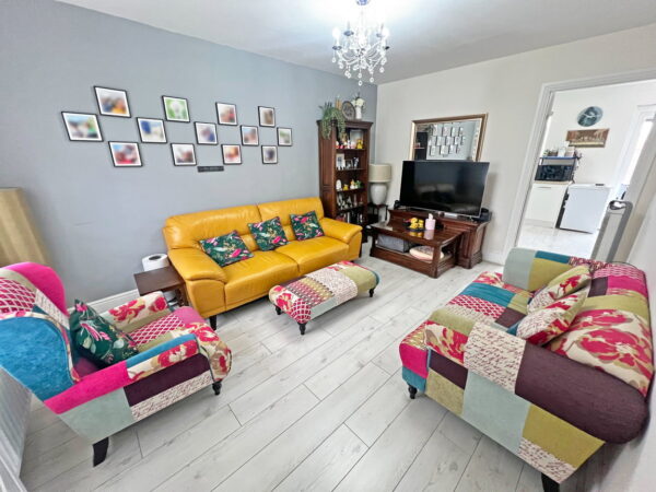 Borrowby Close, Hamilton, Leicester, Leicestershire, LE5 1WQ