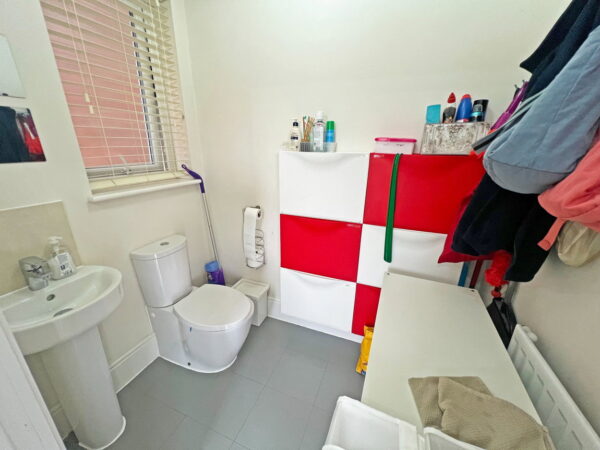 Borrowby Close, Hamilton, Leicester, Leicestershire, LE5 1WQ