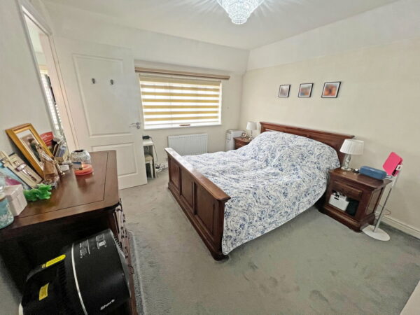 Borrowby Close, Hamilton, Leicester, Leicestershire, LE5 1WQ