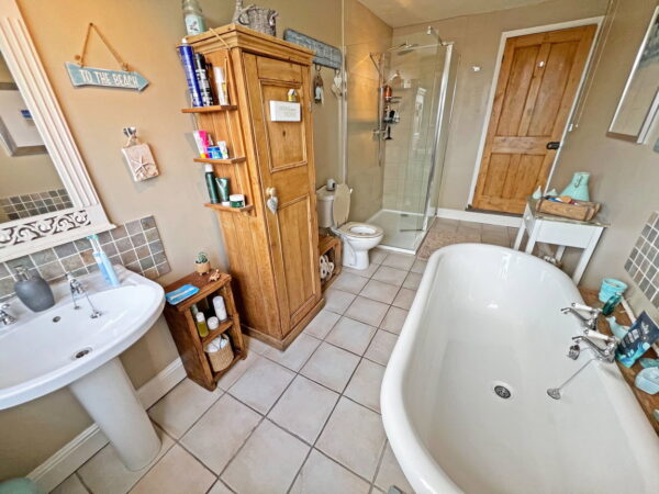 Victoria Street, Narborough, Leicester, Leicestershire, LE19 2DQ