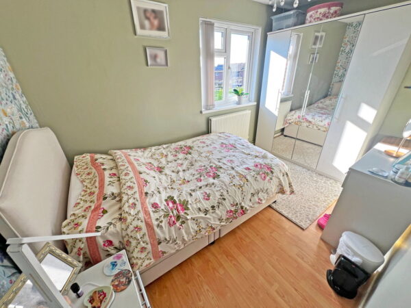 Manor Drive, Leicester, Leicestershire, LE4 1BL