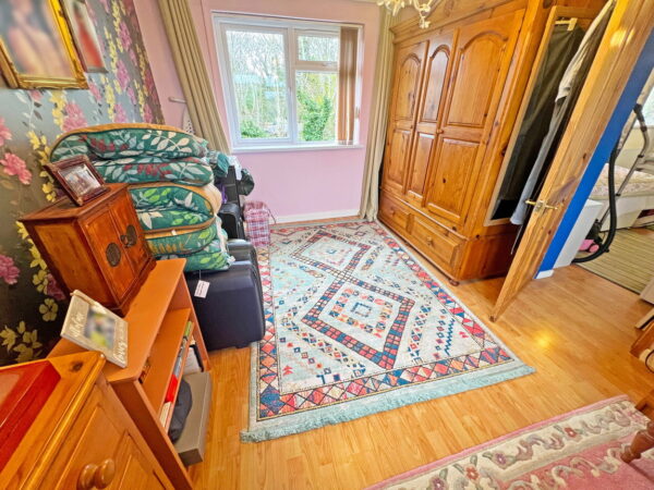 Manor Drive, Leicester, Leicestershire, LE4 1BL