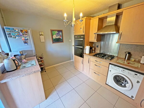 Manor Drive, Leicester, Leicestershire, LE4 1BL