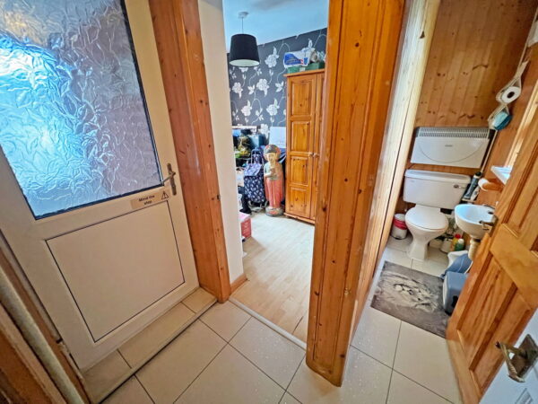 Manor Drive, Leicester, Leicestershire, LE4 1BL