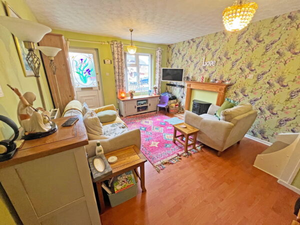 Manor Drive, Leicester, Leicestershire, LE4 1BL