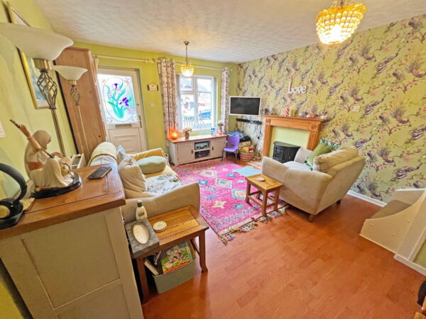 Manor Drive, Leicester, Leicestershire, LE4 1BL