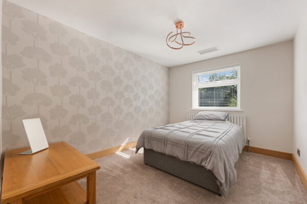 Bridle Road, Burton Joyce, Nottingham, NG14 5FT