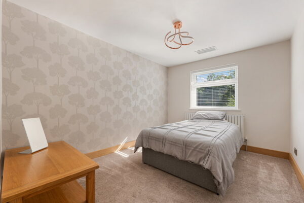 Bridle Road, Burton Joyce, Nottingham, NG14 5FT