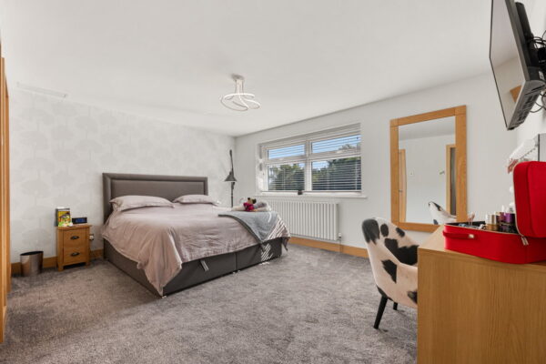 Bridle Road, Burton Joyce, Nottingham, NG14 5FT
