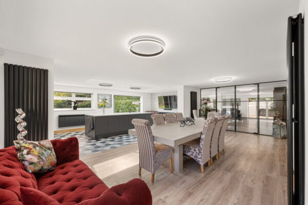 Bridle Road, Burton Joyce, Nottingham, NG14 5FT