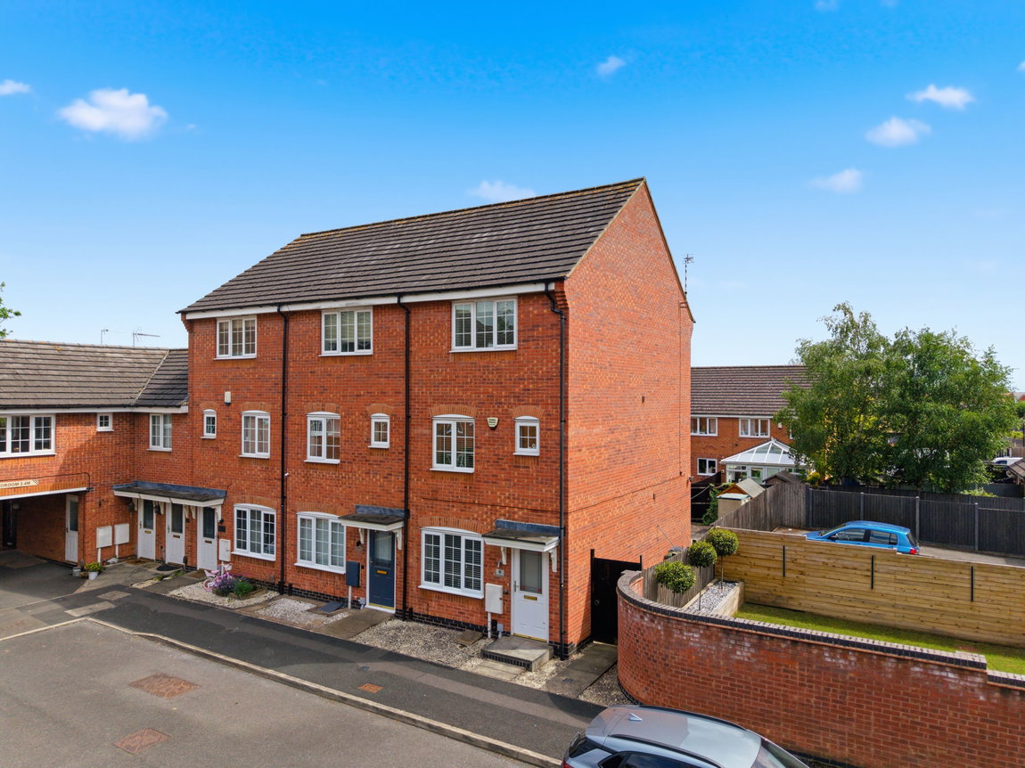 Shaw Gardens, Gedling, Nottingham, Nottinghamshire, NG4 2NY