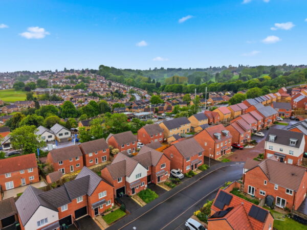 Horwood Drive, Gedling, Nottinghamshire, NG4 4NF