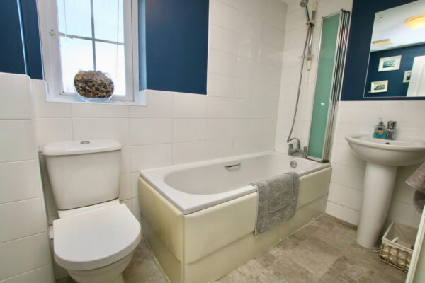 Aitchison Avenue, Hucknall, Nottingham, NG15 6LP