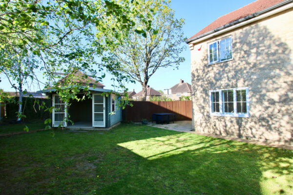 Aitchison Avenue, Hucknall, Nottingham, NG15 6LP