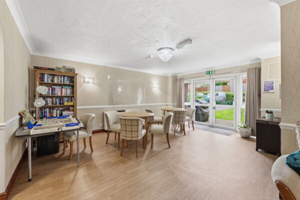 Ribblesdale Road, Nottingham, Nottinghamshire, NG5 3GA