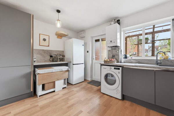 Claremont Road, Nottingham, Nottinghamshire, NG5 1BH