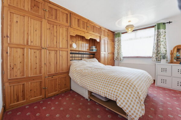 Ladbrooke Crescent, Nottingham, Nottinghamshire, NG6 0GH