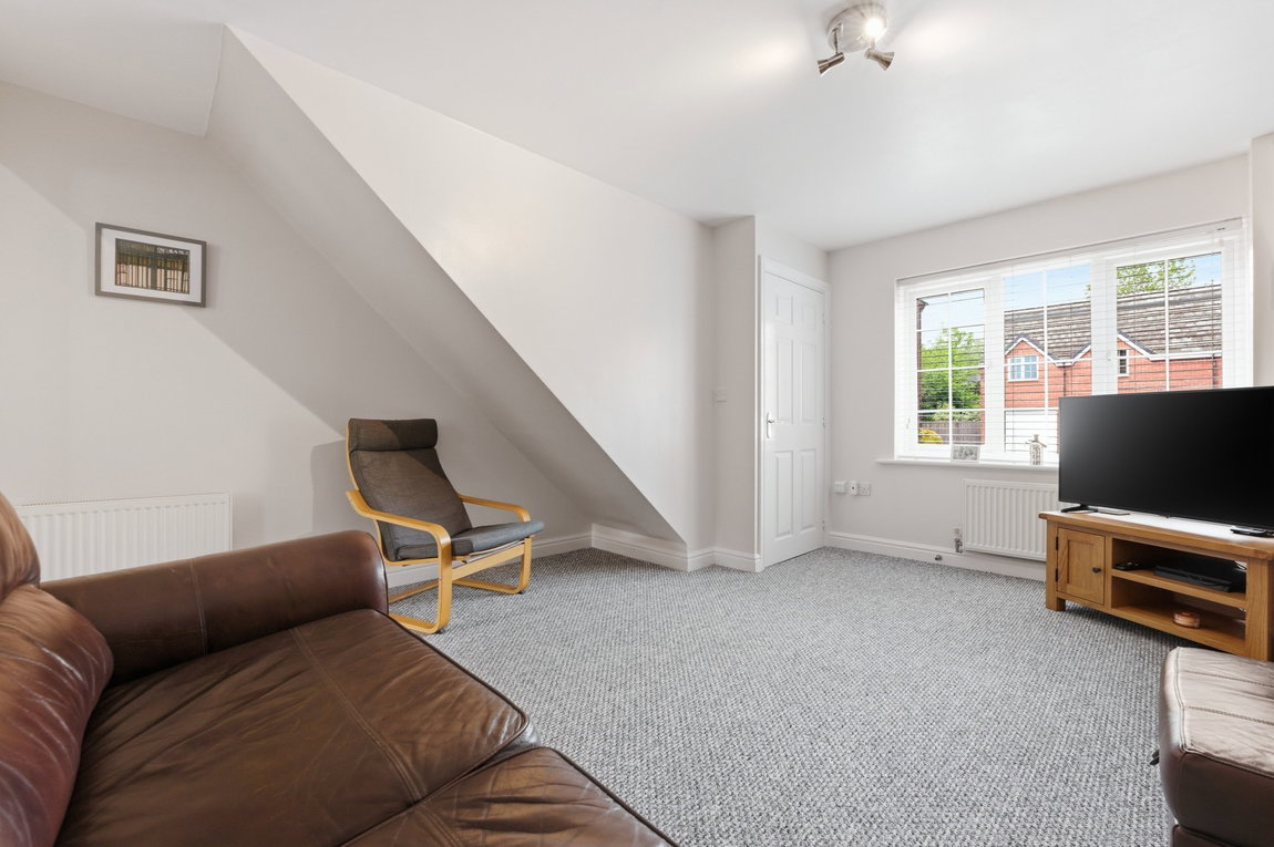 Shaw Gardens, Gedling, Nottingham, Nottinghamshire, NG4 2NY
