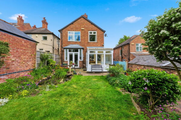Worcester Road, Woodthorpe
